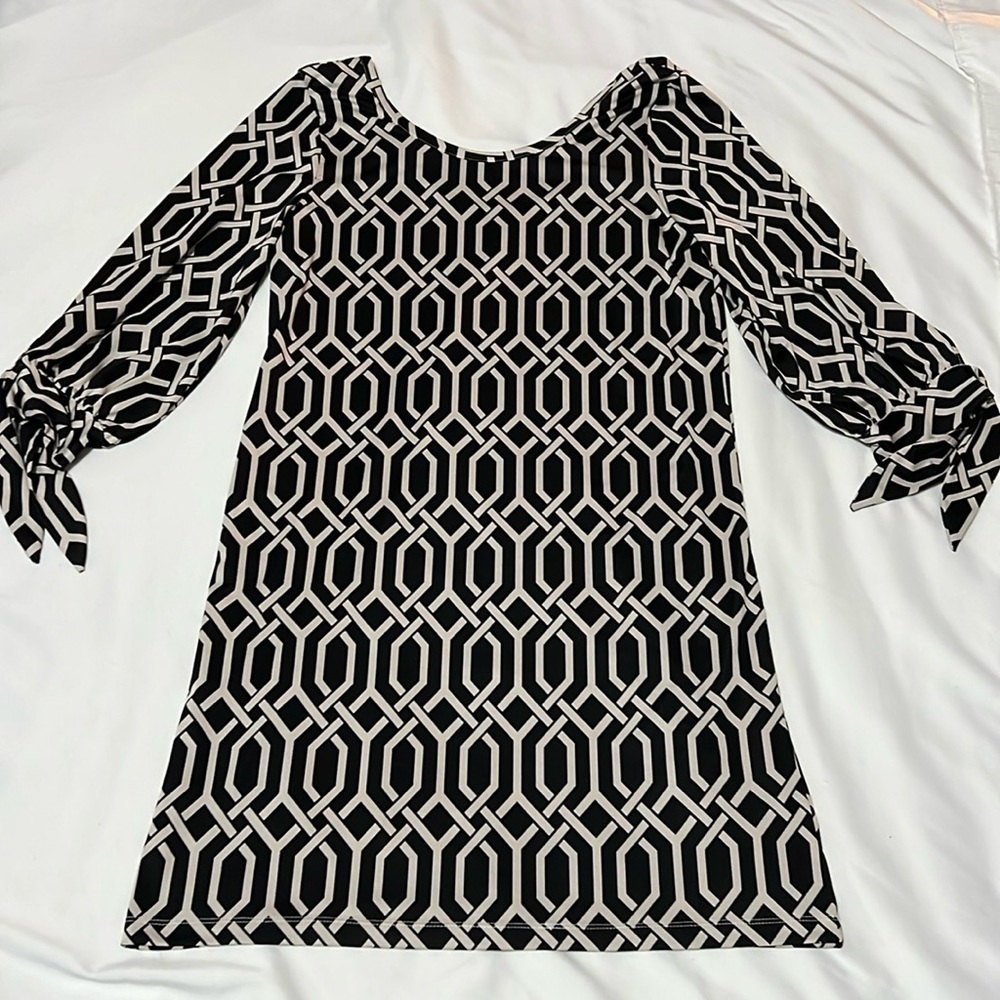 Mud Pie Anderson Black/Pearl Lattice Dress with Tie Sleeves